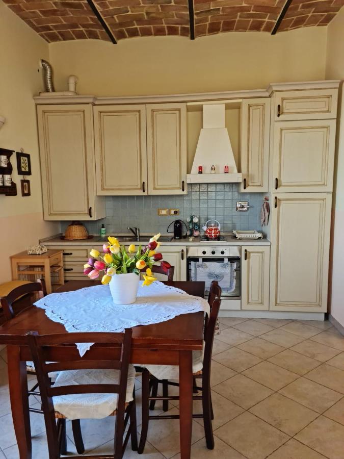 Appartamento Lago Trasimeno - Torricella Pg Экстерьер фото